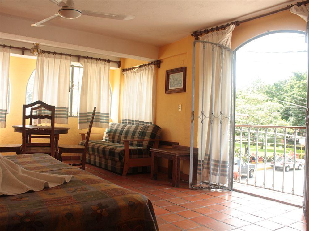 Casa Shaguiba Hotel Crucecita  Екстериор снимка