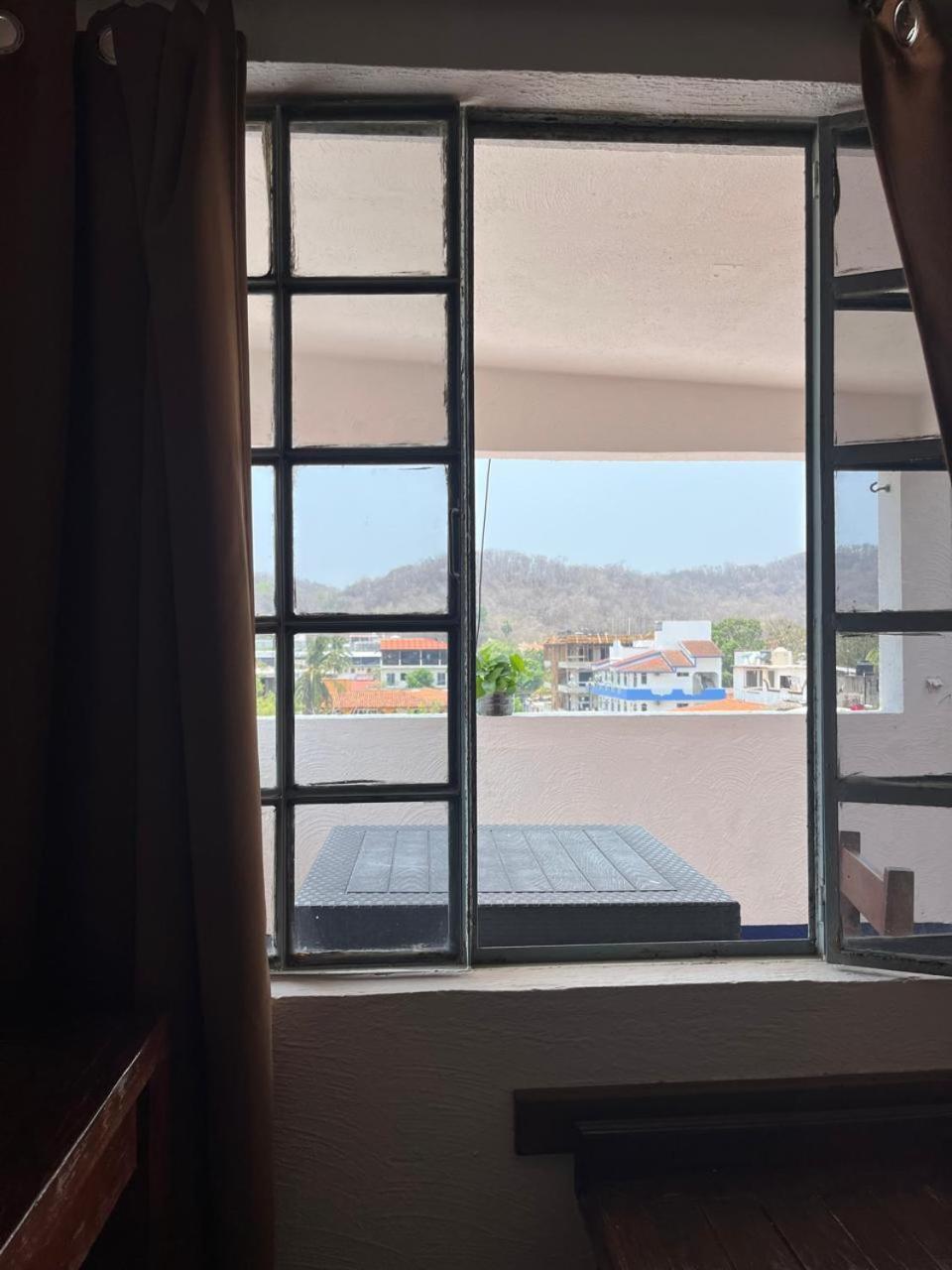 Casa Shaguiba Hotel Crucecita  Екстериор снимка