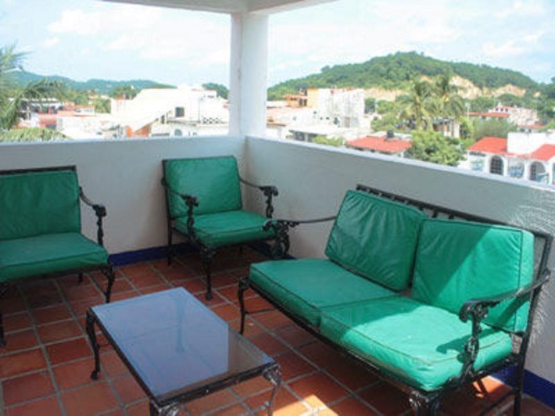 Casa Shaguiba Hotel Crucecita  Екстериор снимка